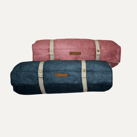 Cama Viajera enrollada tipo sleeping para perro - Colores Rosado y Azul | Con-Sentido