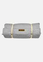 Cama viajera para perros con espuma lavable gris
