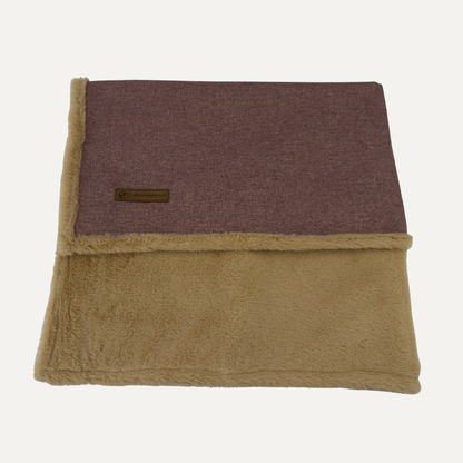 Cobija Ciprés para perros y gatos color terracota, suave y térmica, ideal para complementar camas o usar como manta portátil - CON·SENTIDO PET & HOME